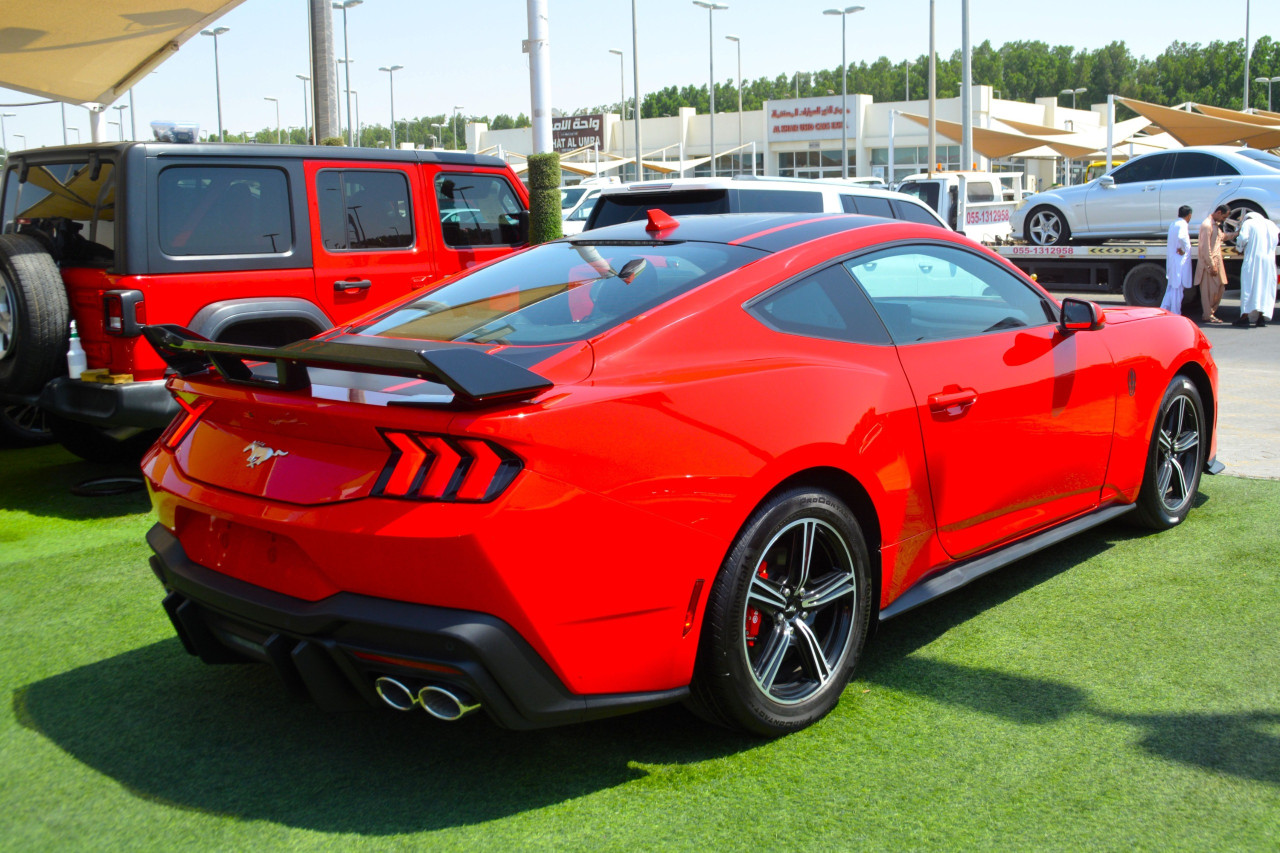 Ford Mustang - Image 7