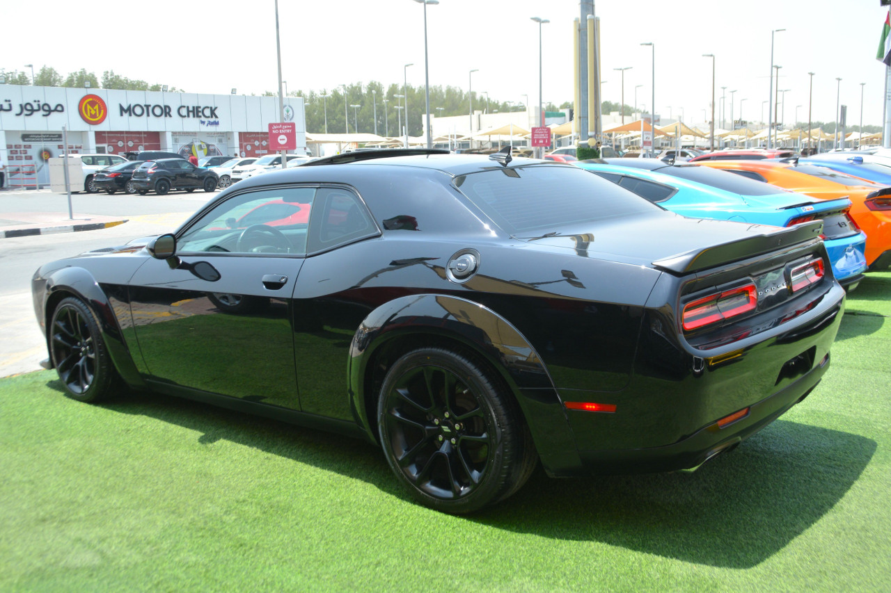 Dodge Challenger - Image 7