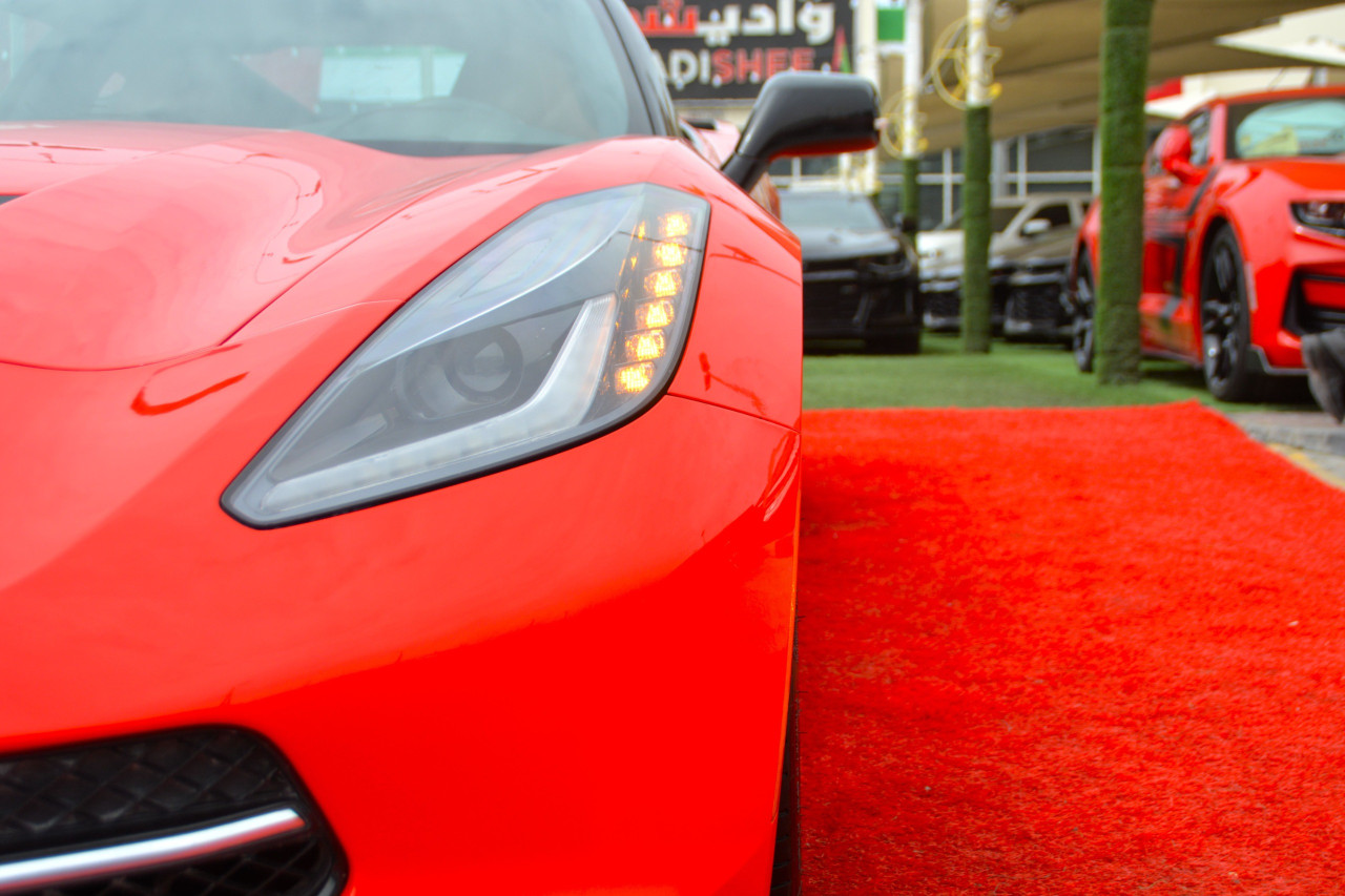 Chevrolet Corvette - Image 11