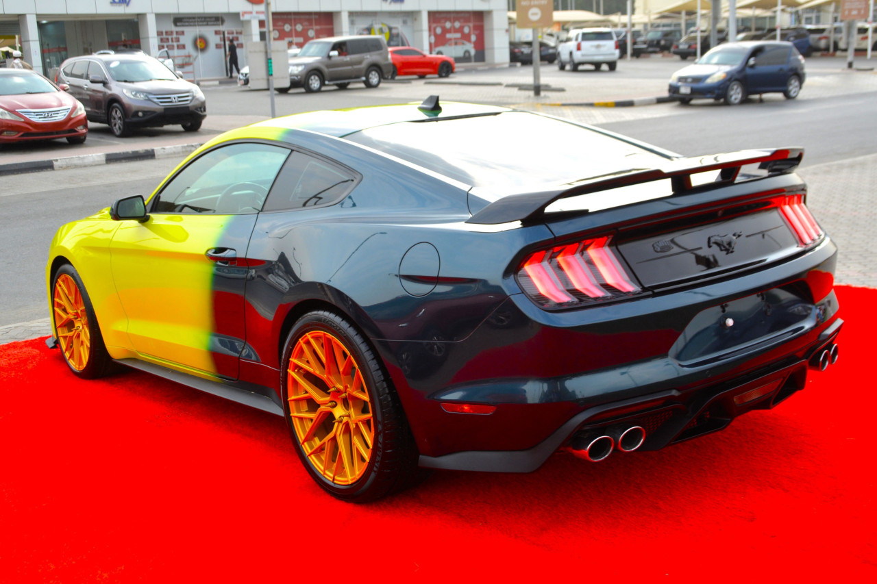 Ford Mustang - Image 7