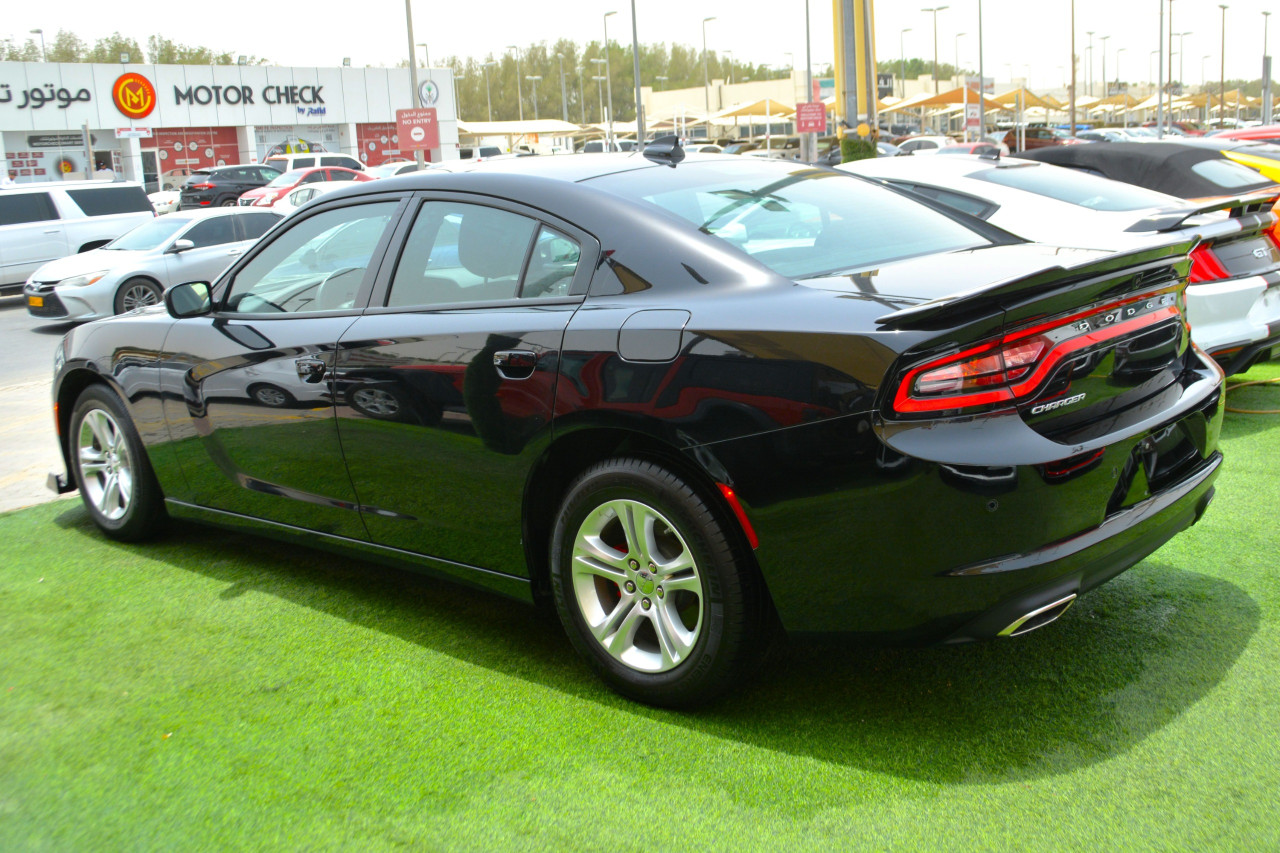 Dodge Charger - Image 6