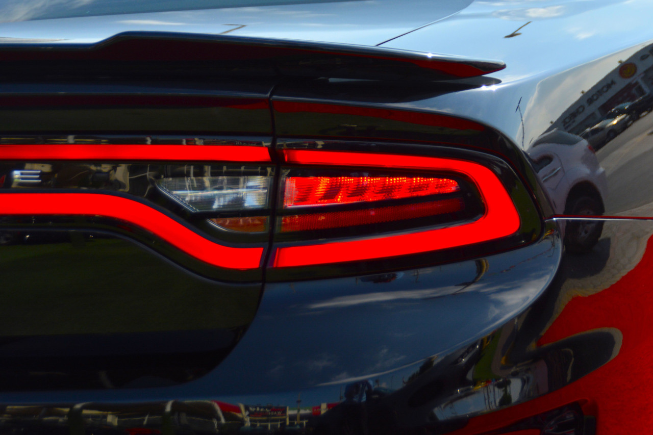 Dodge Charger - Image 11