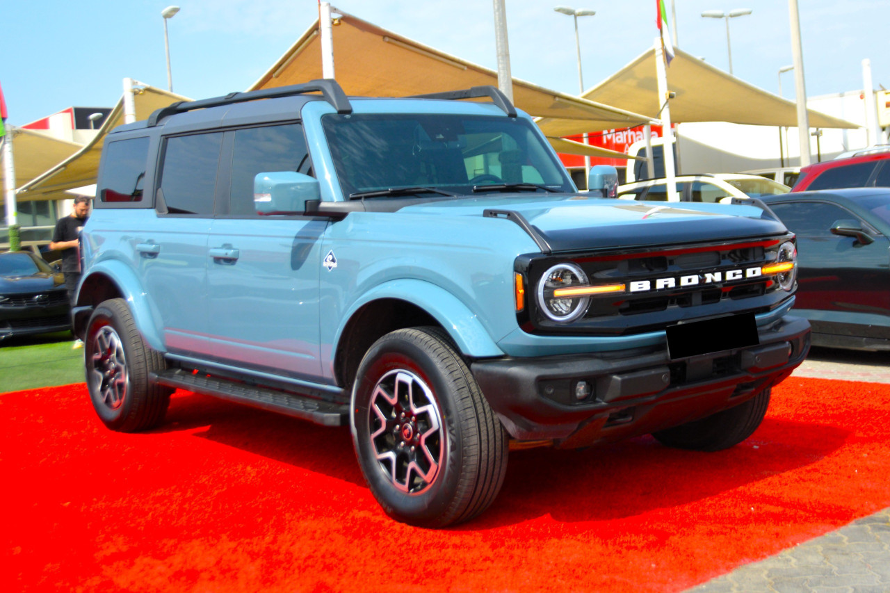 Ford Bronco - Image 4