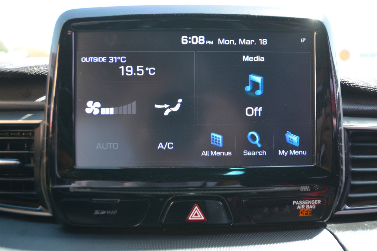 Hyundai Veloster - Image 2