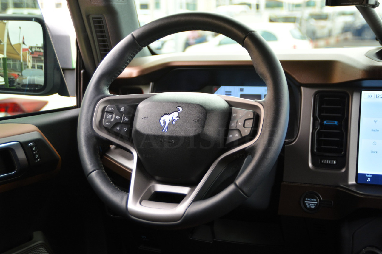 Ford Bronco - Image 3