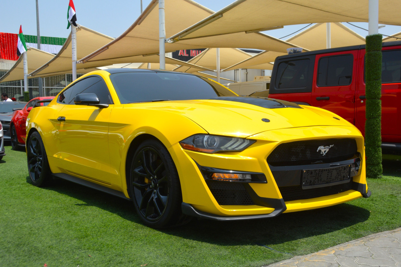 Ford Mustang - Image 9