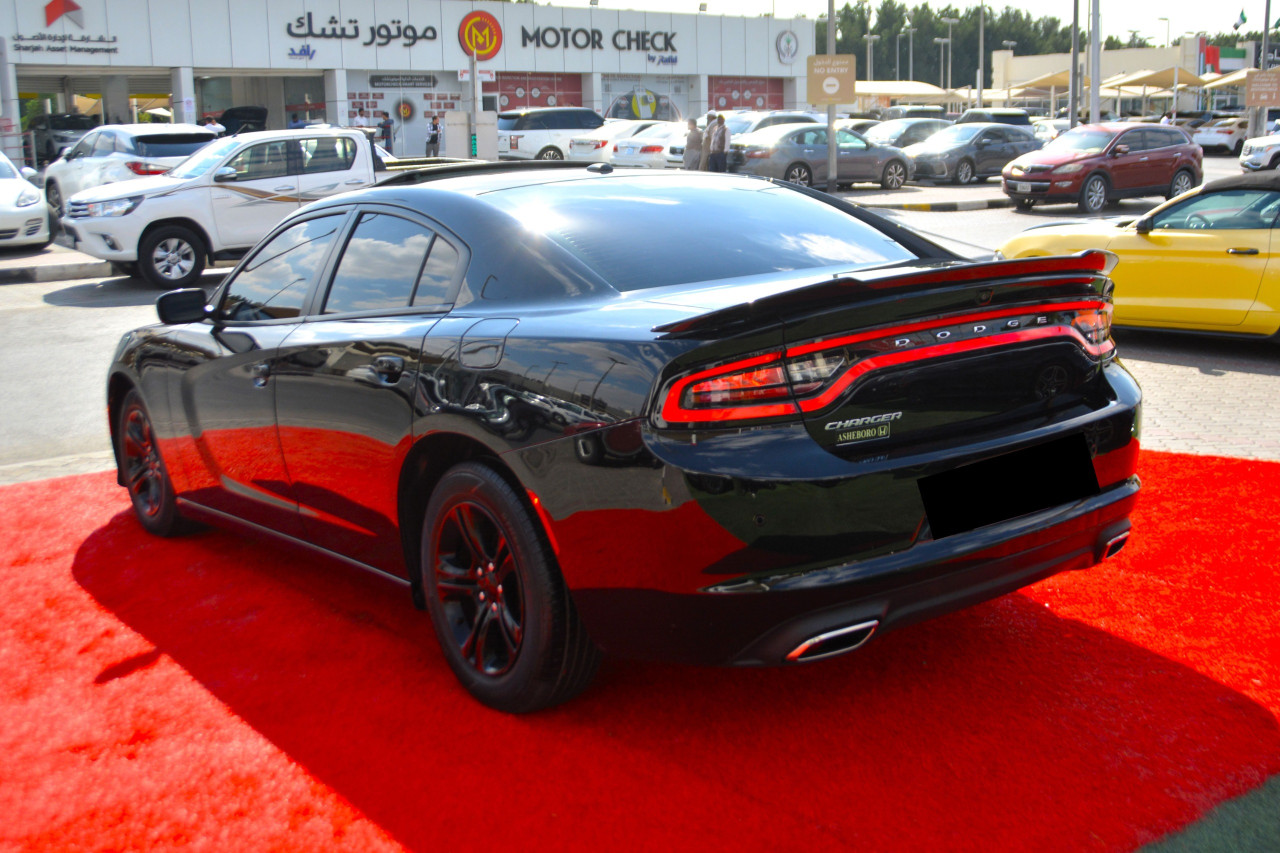 Dodge Charger - Image 7
