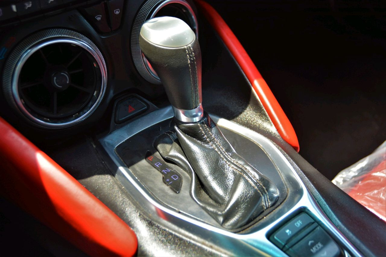 Chevrolet Camaro - Image 7