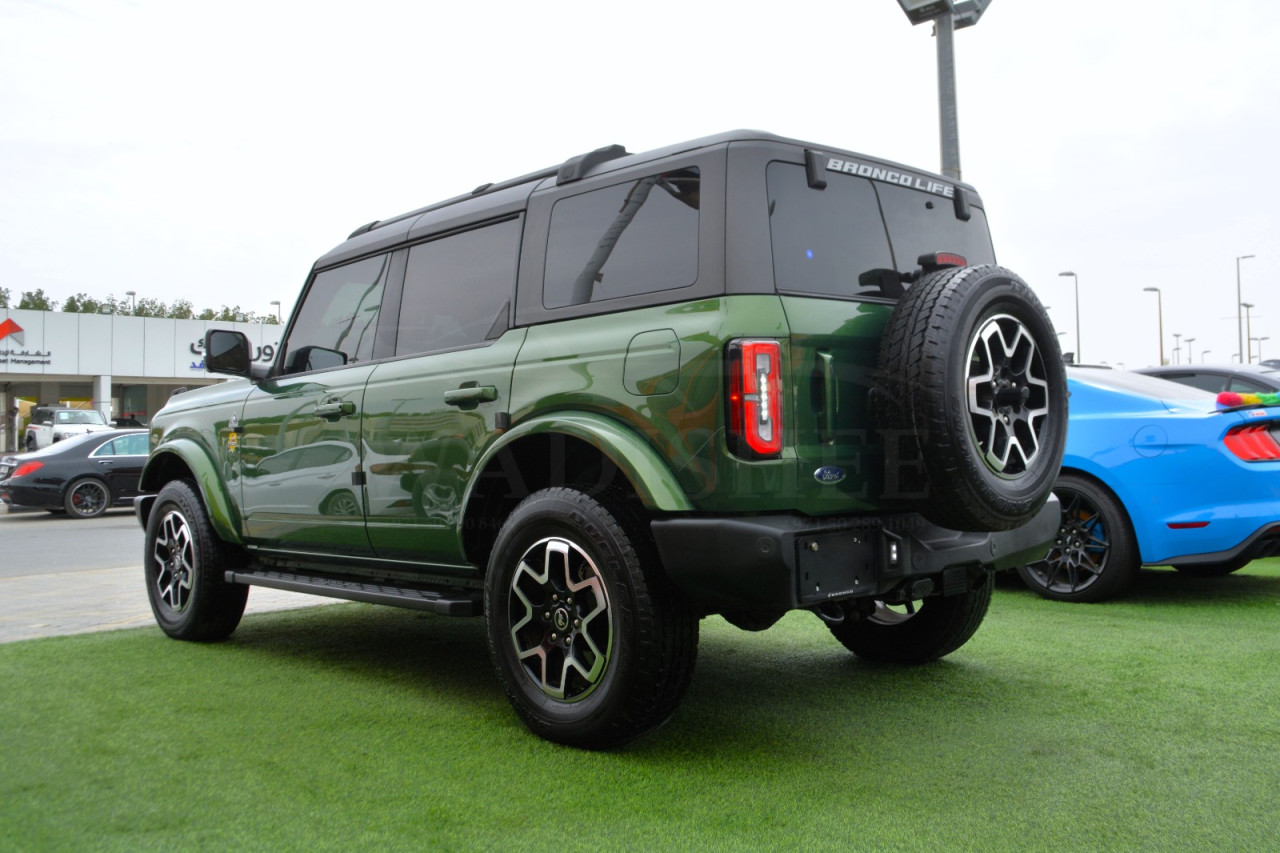 Ford Bronco - Image 10