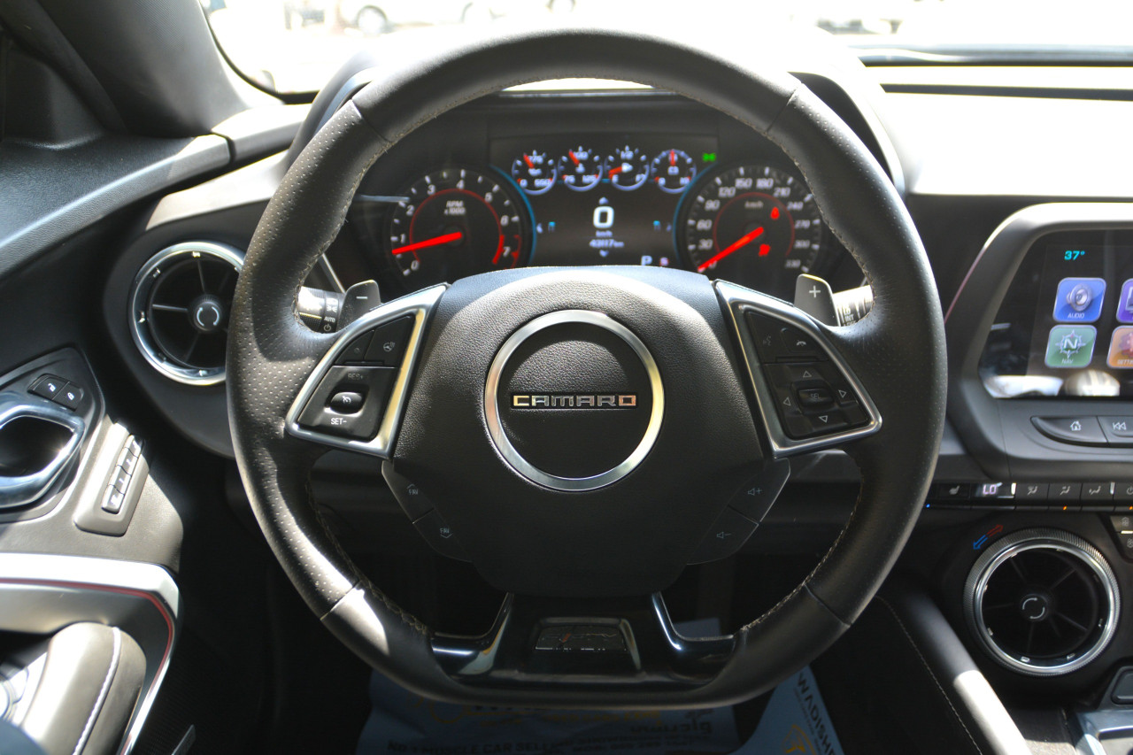 Ford Mustang - Image 8