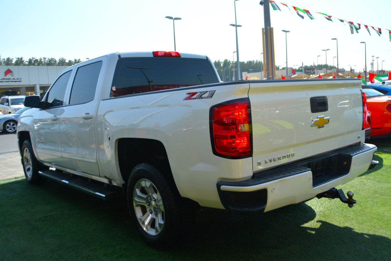 Chevrolet Silverado - Image 6