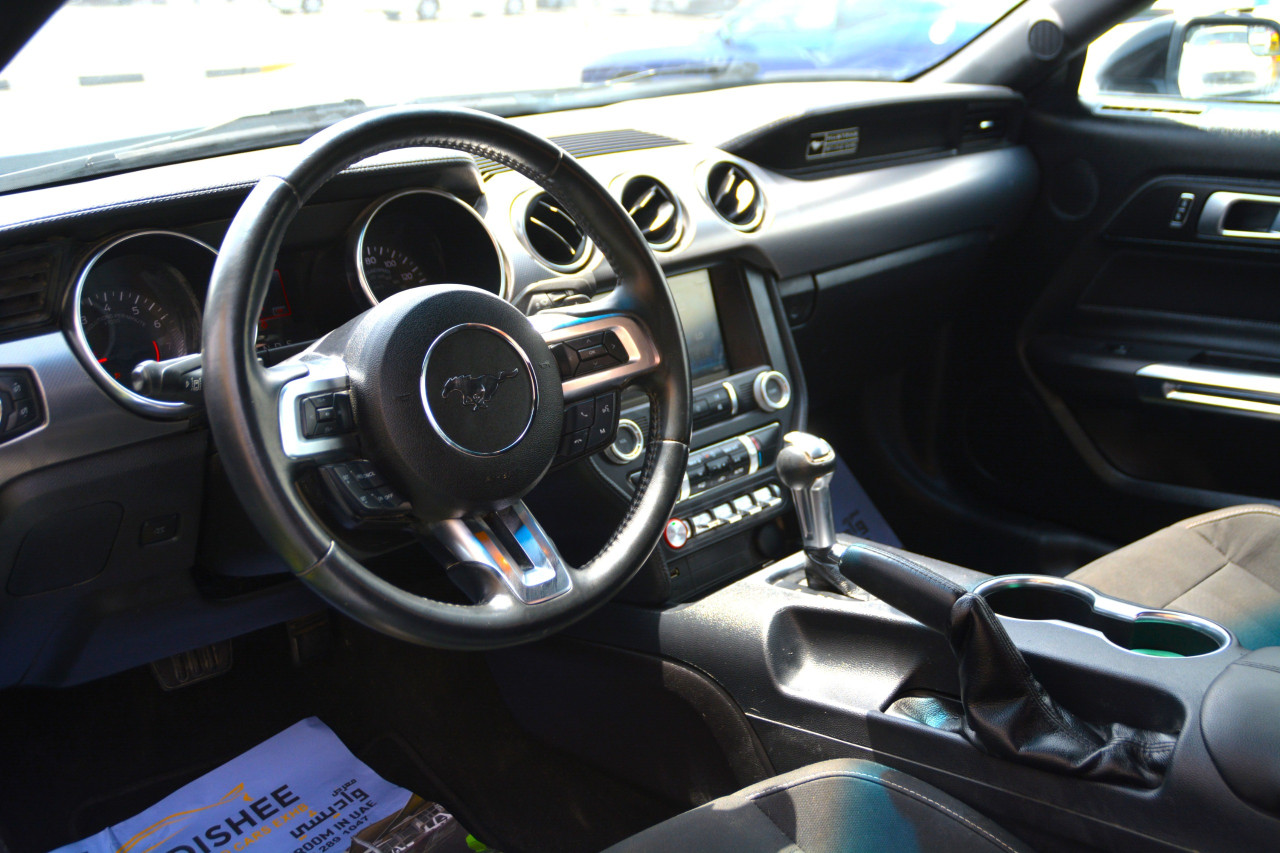 Ford Mustang - Image 9