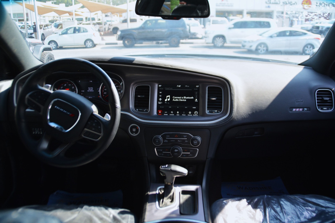 Dodge Charger - Image 4