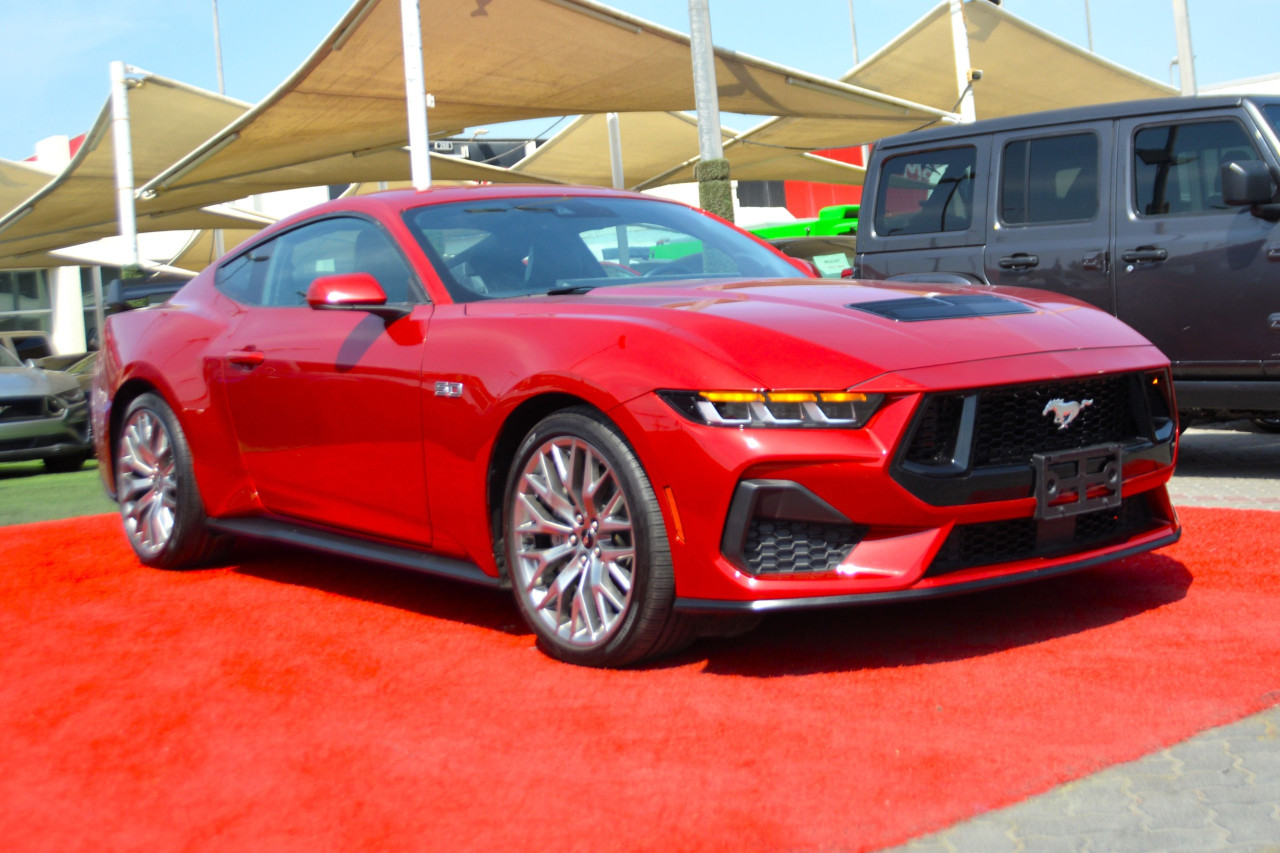Ford Mustang - Image 5