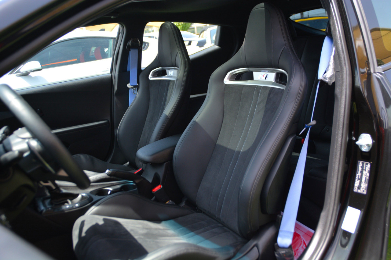 Hyundai Veloster - Image 9