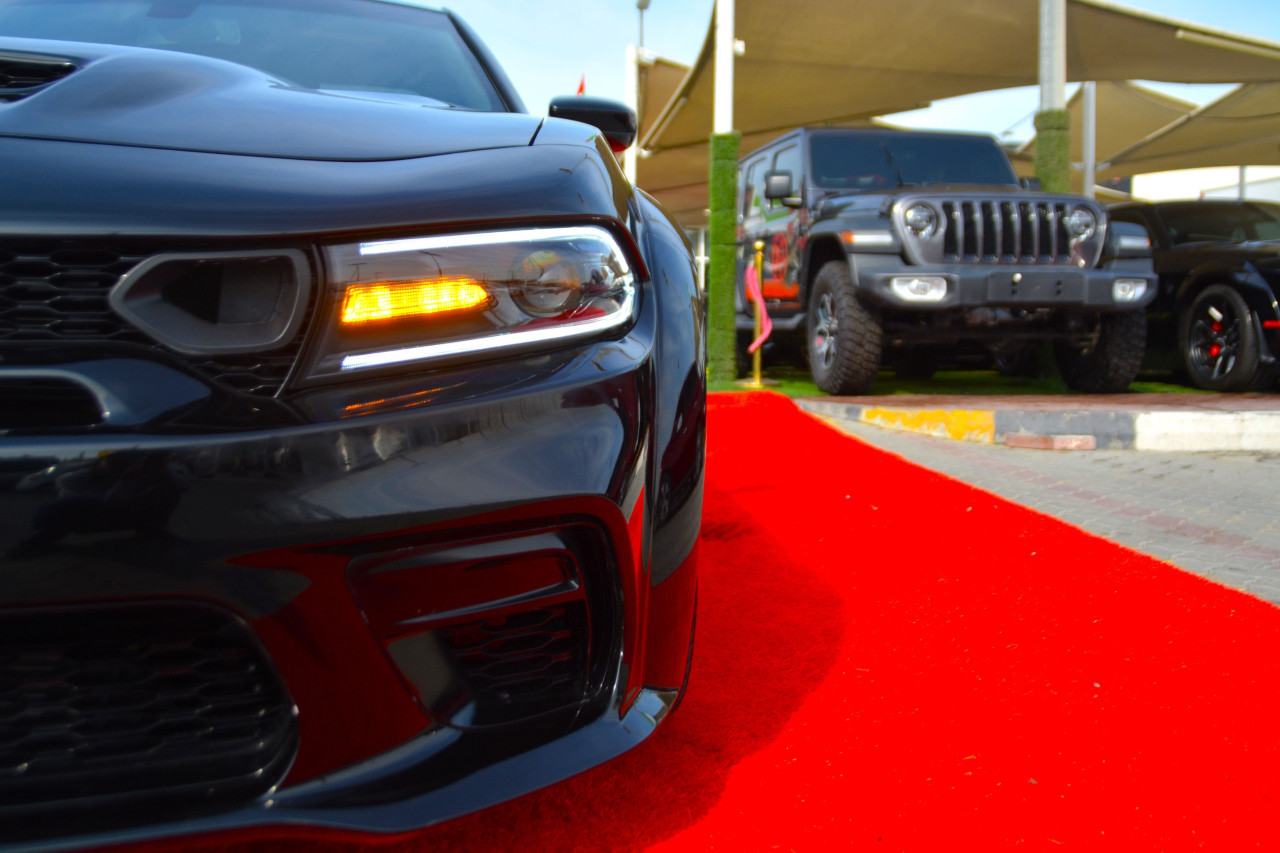 Dodge Charger - Image 8