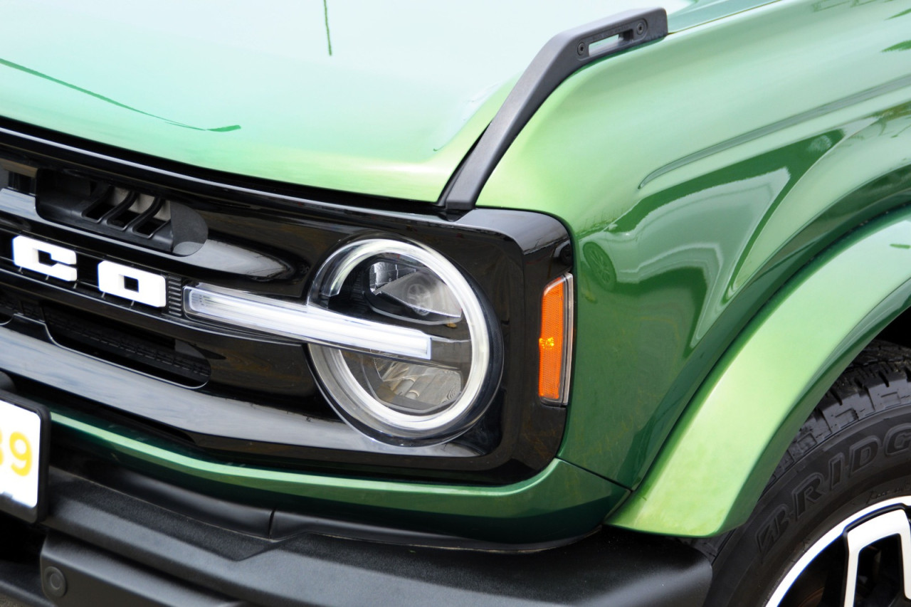 Ford Bronco - Image 8