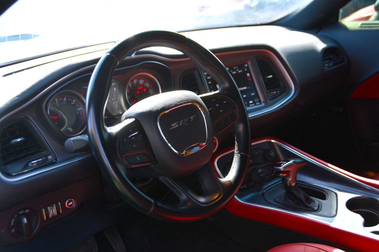 Dodge Challenger - Image 10