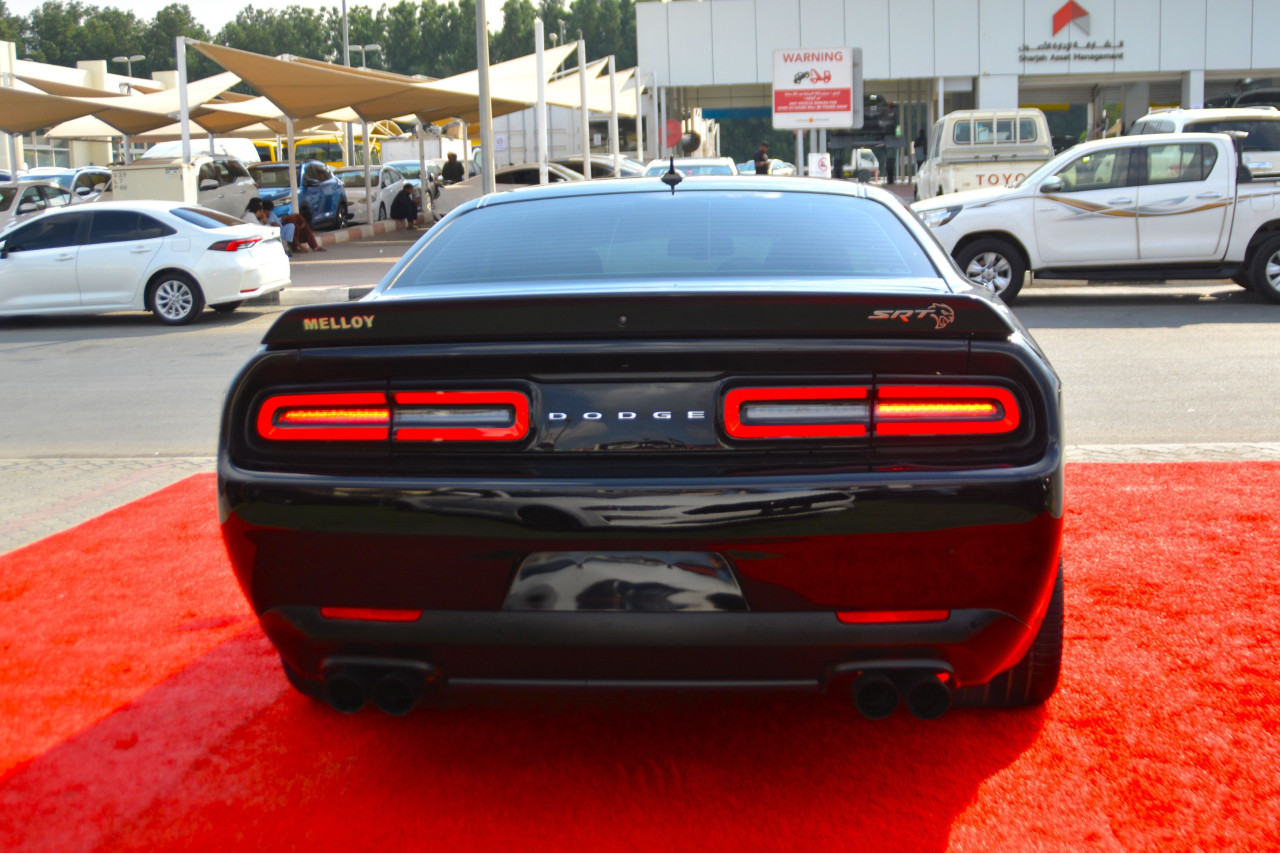 Dodge Challenger - Image 8