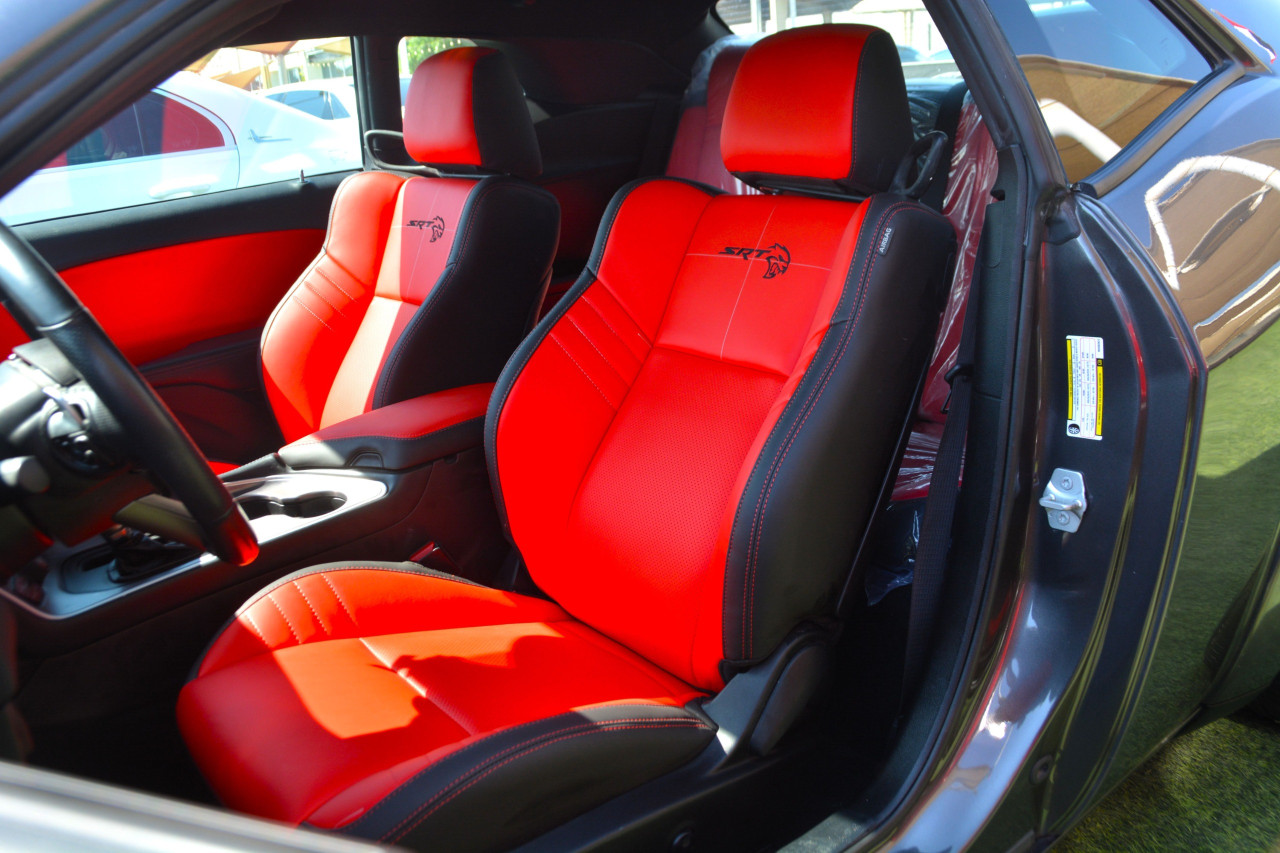 Dodge Challenger - Image 11