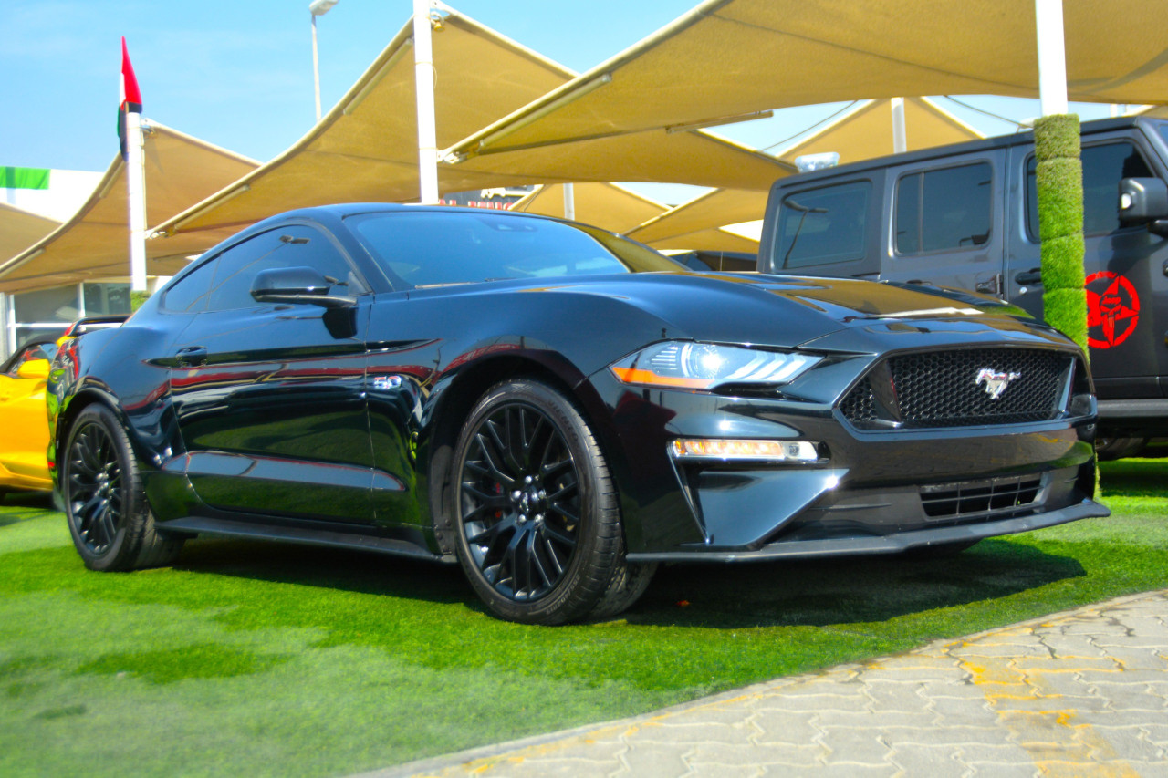 Ford Mustang - Image 10