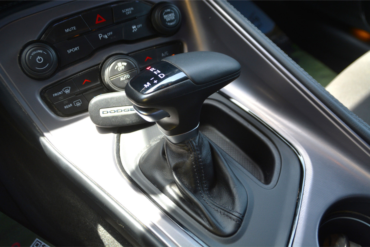 Dodge Challenger - Image 11