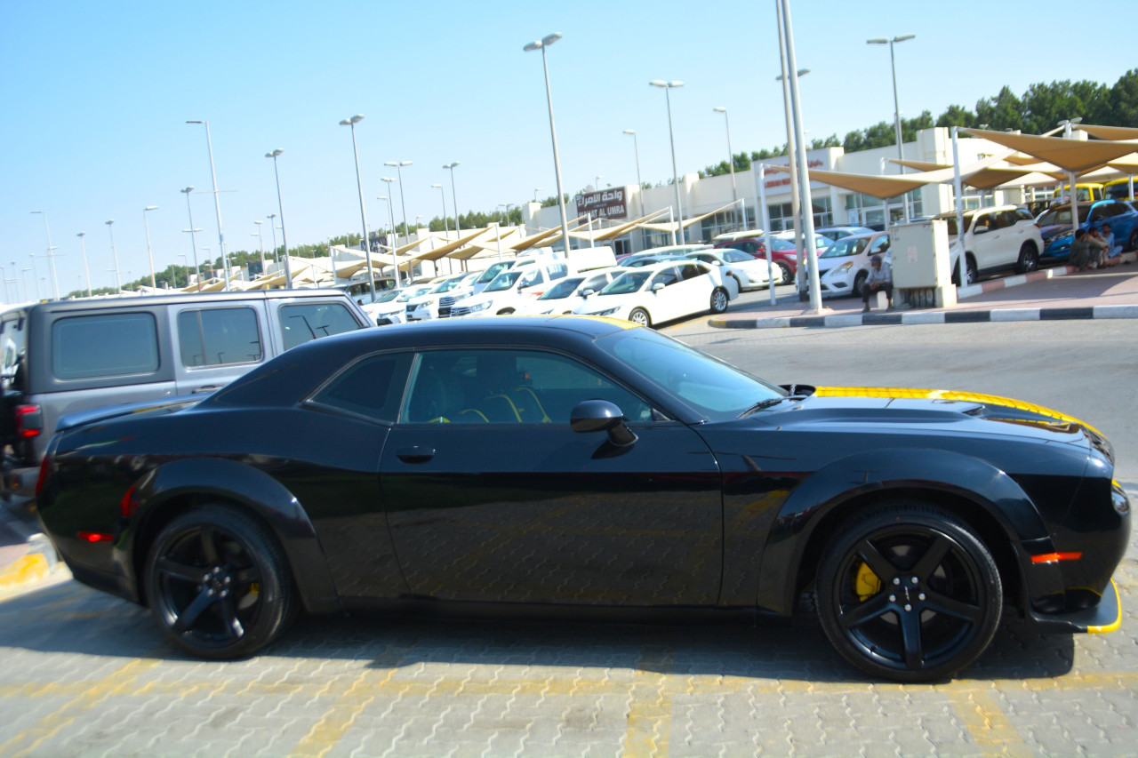 Dodge Challenger - Image 11