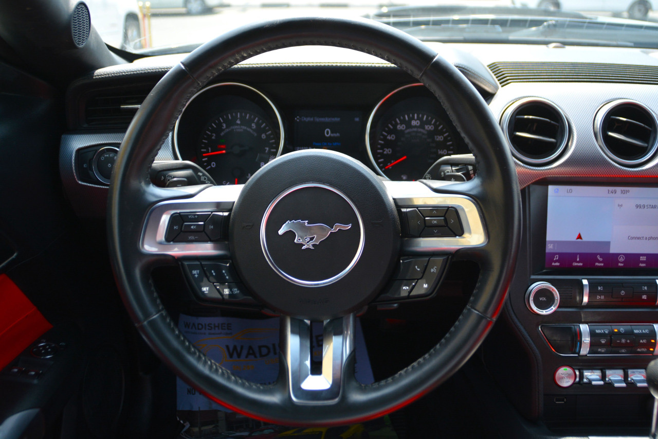 Ford Mustang - Image 5