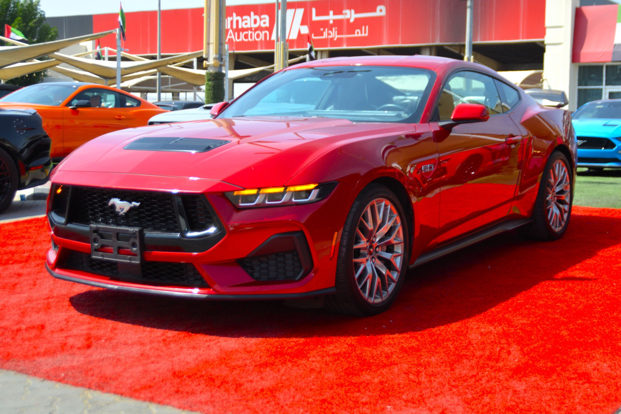 Ford Mustang - Image 4
