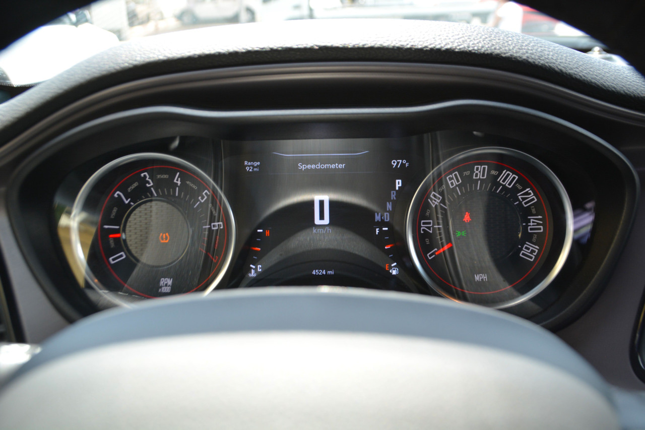 Dodge Challenger - Image 2