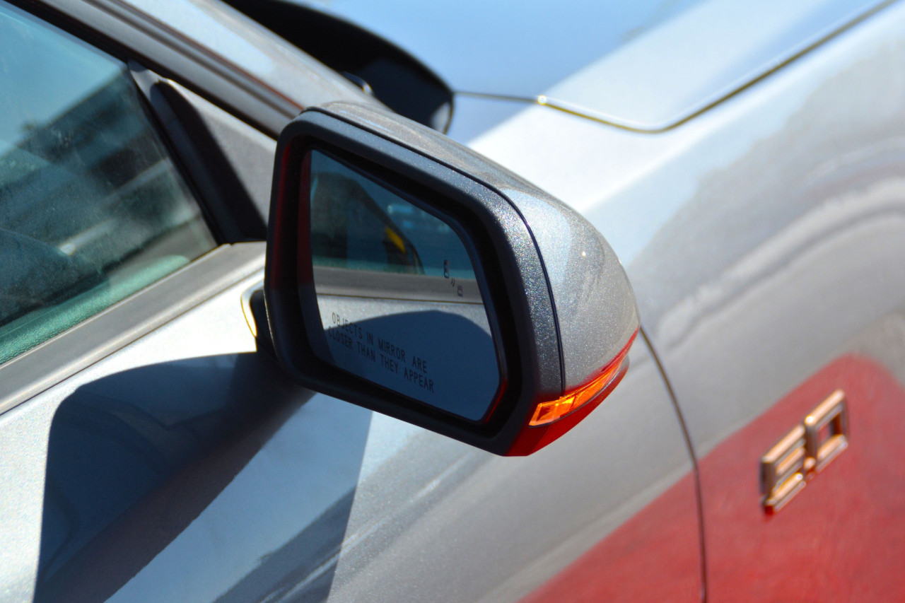 Ford Mustang - Image 9