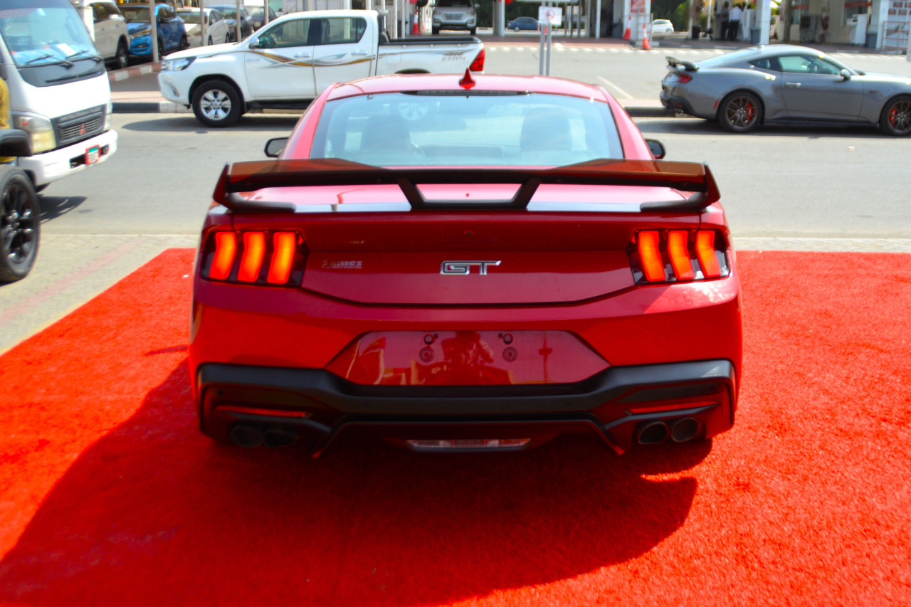 Ford Mustang - Image 8