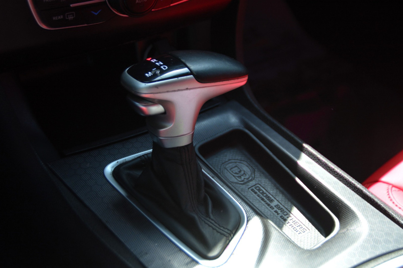 Dodge Charger - Image 7
