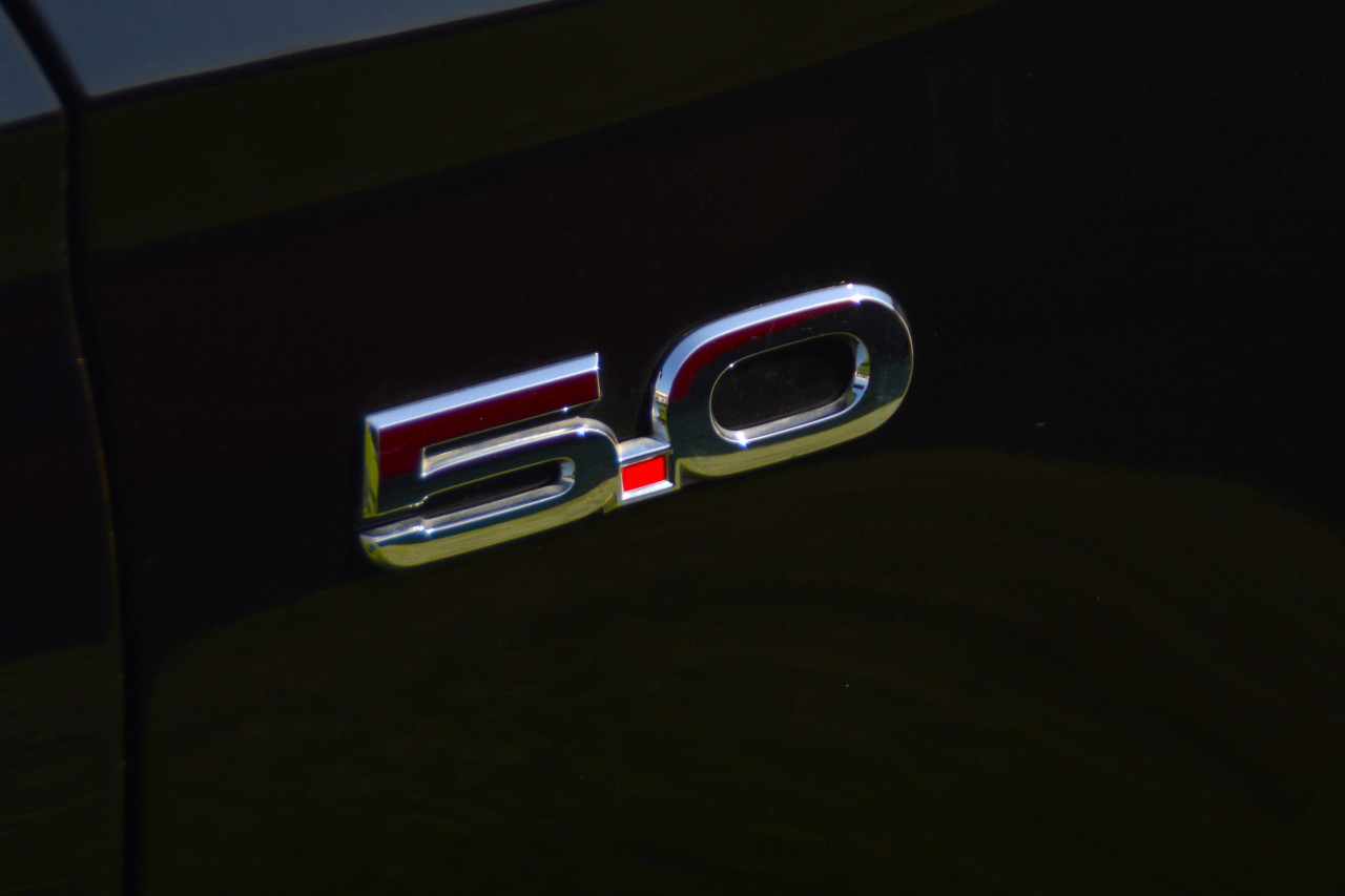 Ford Mustang - Image 9