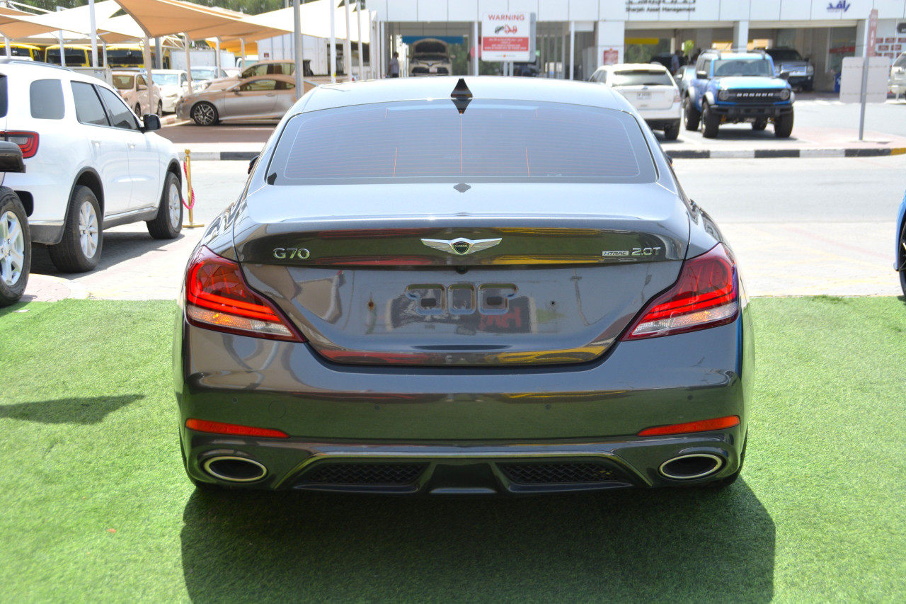 Genesis G 70 - Image 6