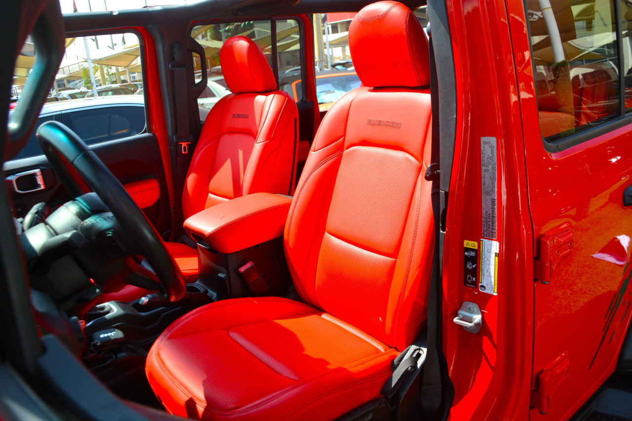 Jeep Wrangler - Image 11