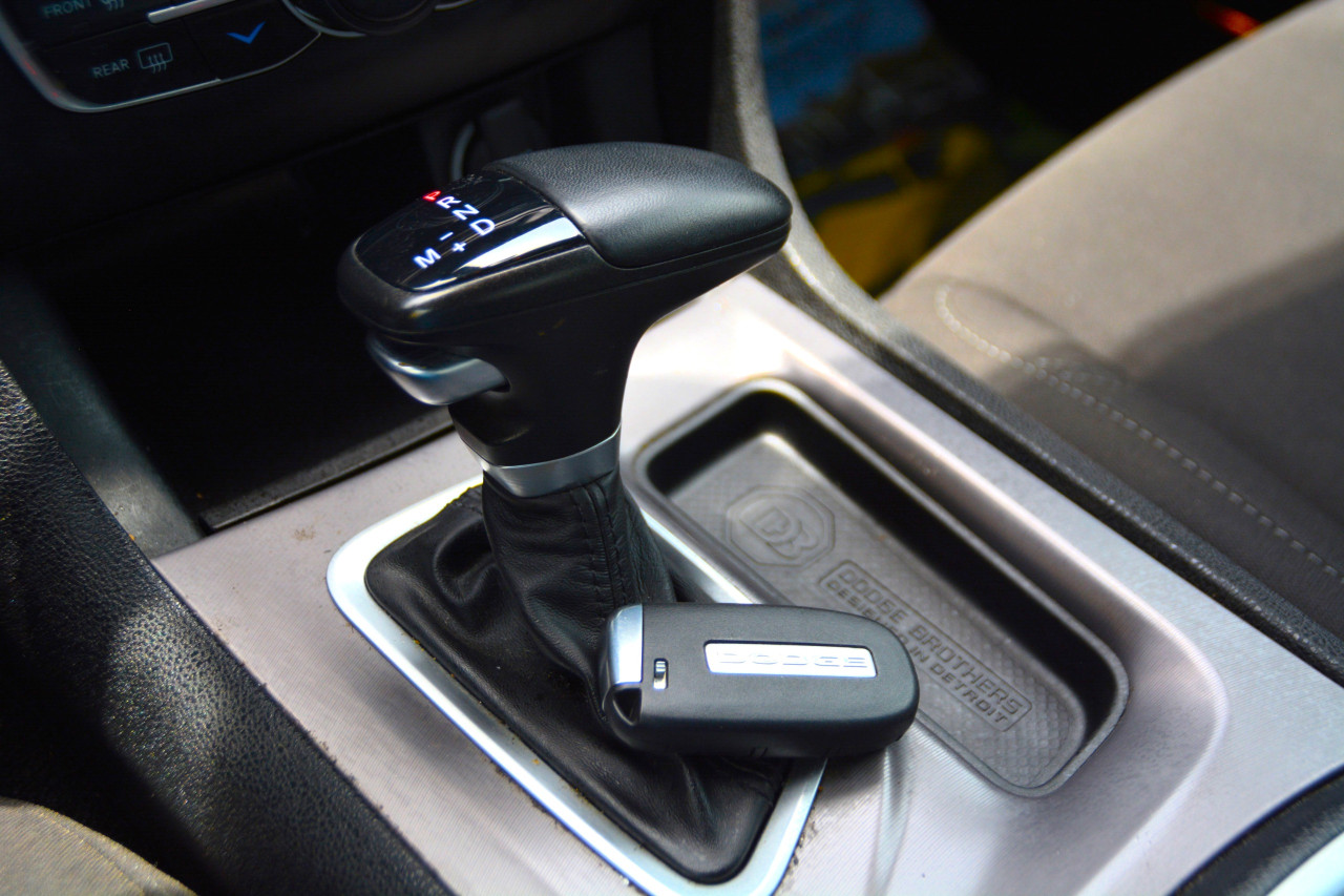 Dodge Charger - Image 10