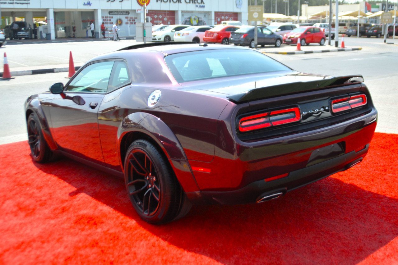 Dodge Challenger - Image 6