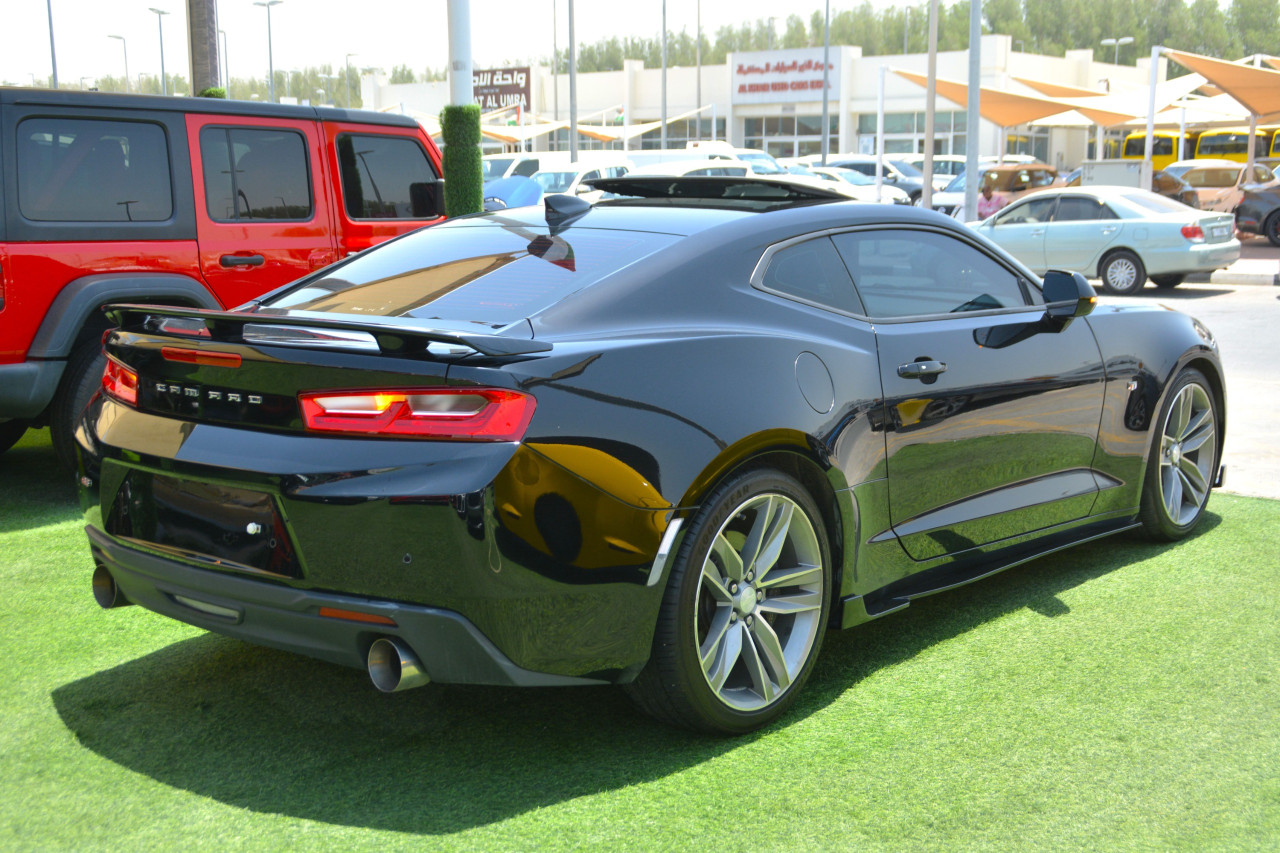 Chevrolet Camaro - Image 8