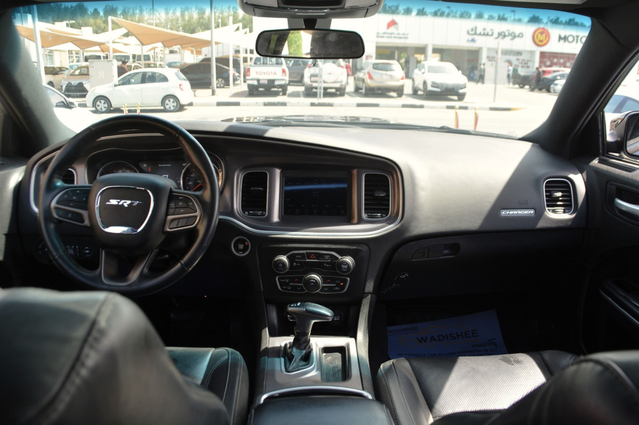 Dodge Charger - Image 10