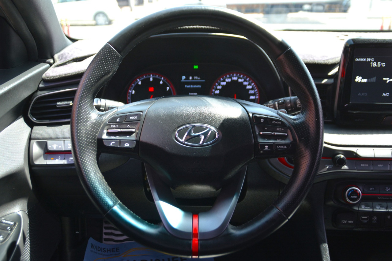 Hyundai Veloster - Image 3
