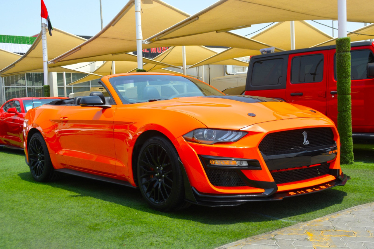 Ford Mustang - Image 10