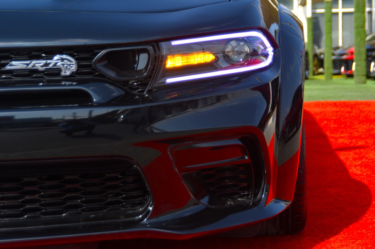 Dodge Charger - Image 8