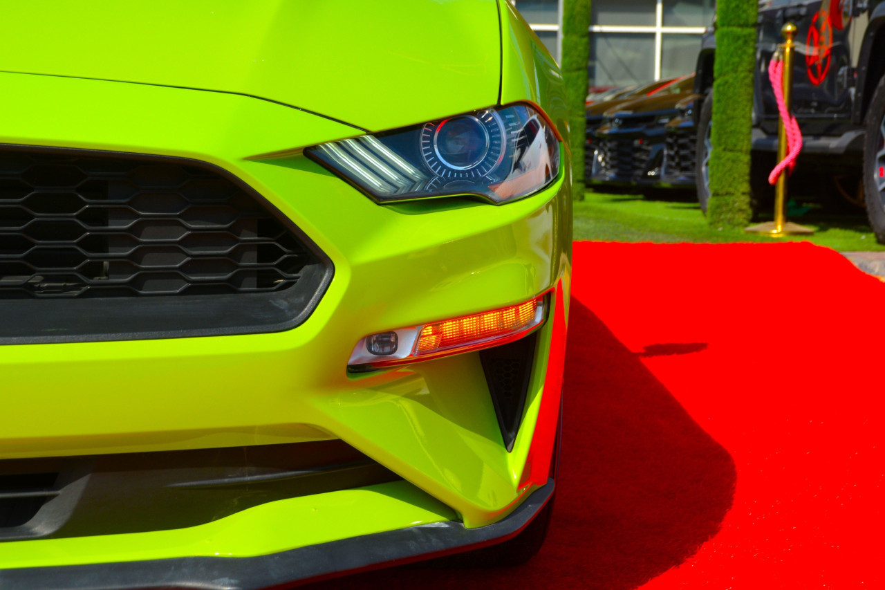 Ford Mustang - Image 7