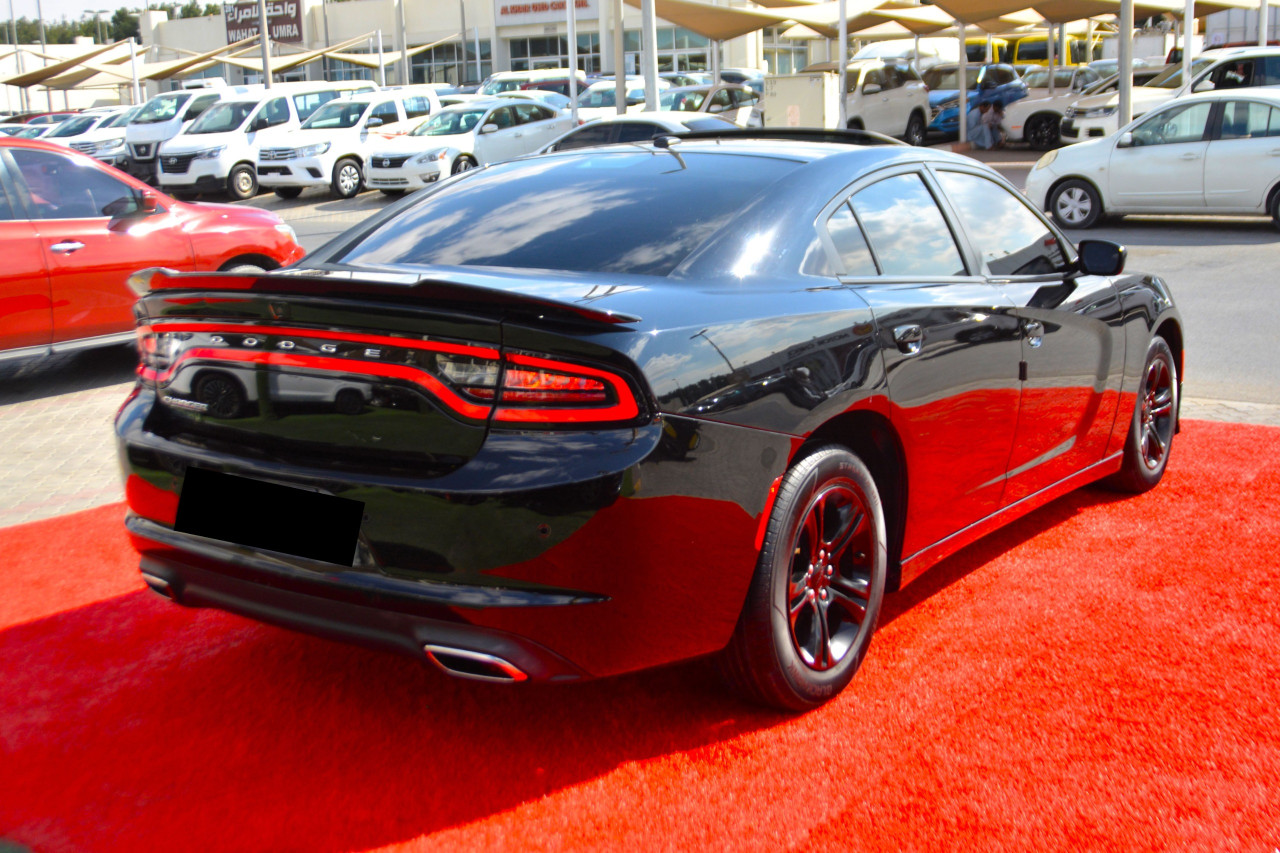 Dodge Charger - Image 6