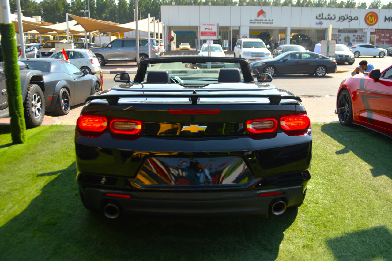 Chevrolet Camaro - Image 11