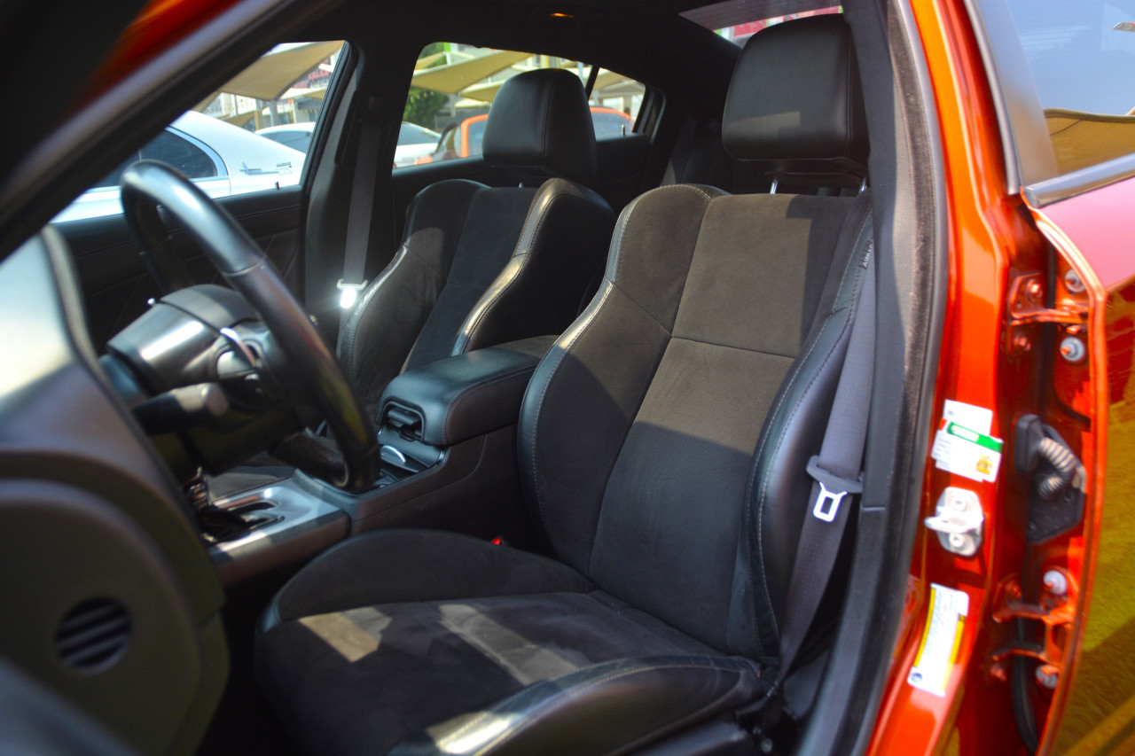 Dodge Charger - Image 10