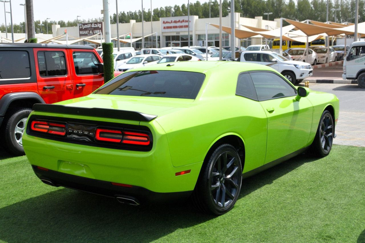 Dodge Challenger - Image 16