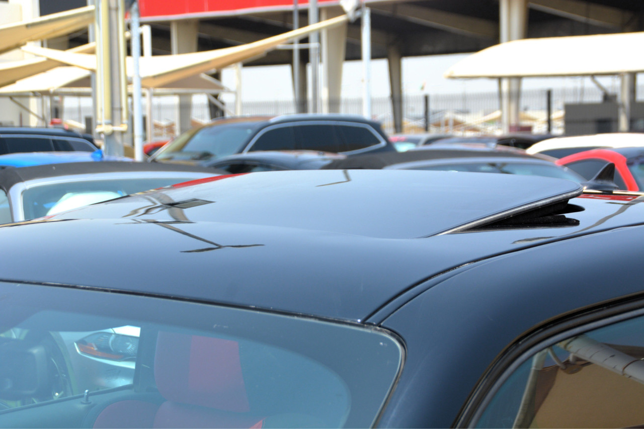 Dodge Challenger - Image 9