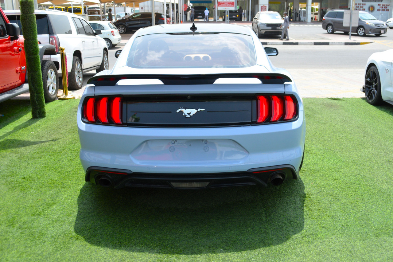 Ford Mustang - Image 7